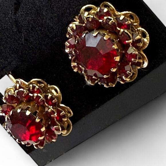 Vintage Sarah Coventry Red Rhinestone Earrings Ring Set  “Deep Burgundy” - Picture 6 of 6
